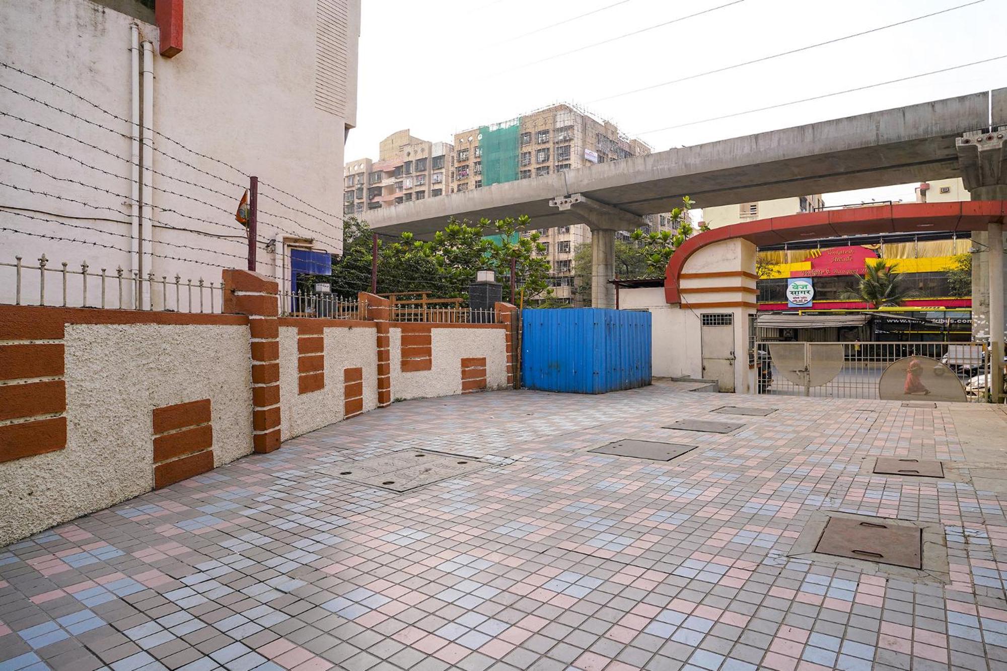Fabhotel Shree Balaji Apartment Mira-Bhayandar Buitenkant foto